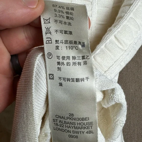 Authentic Burberry London Silk Blouse - Picture 9 of 15